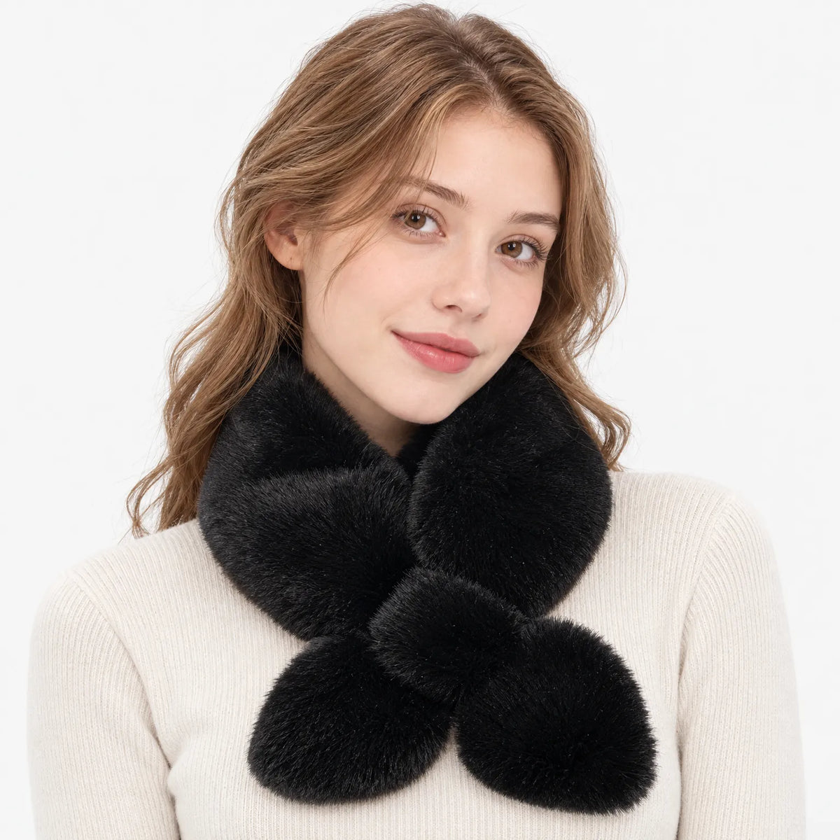 Women's Faux Fur Neck Warmer
